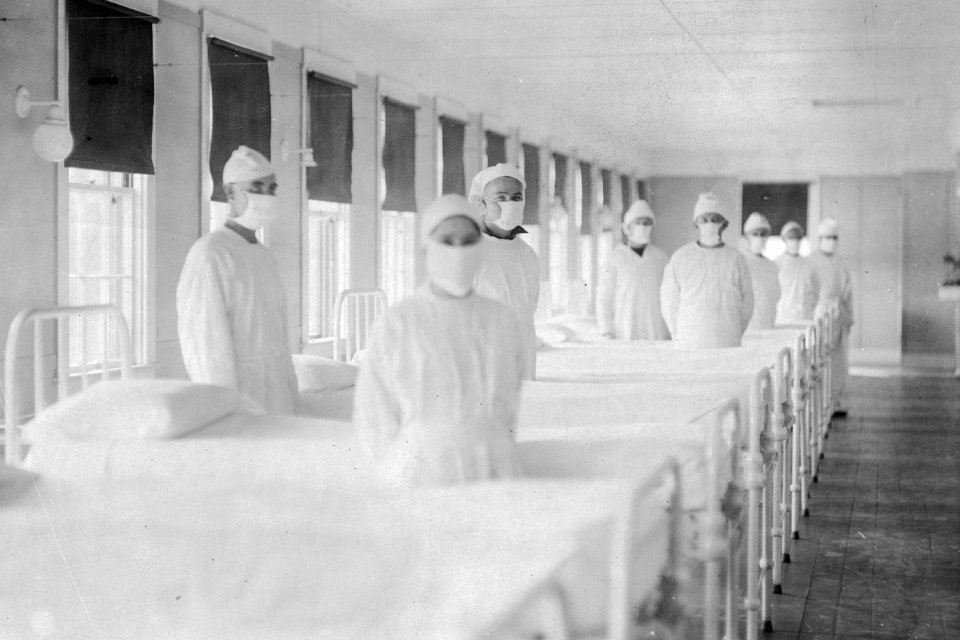 corpsman in caps and gowns in 1918