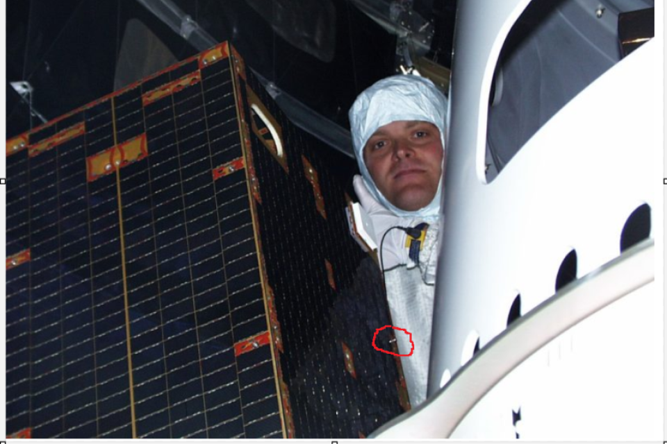 Peter Davidsen med løs skrue i toppen af Delta 2 raket